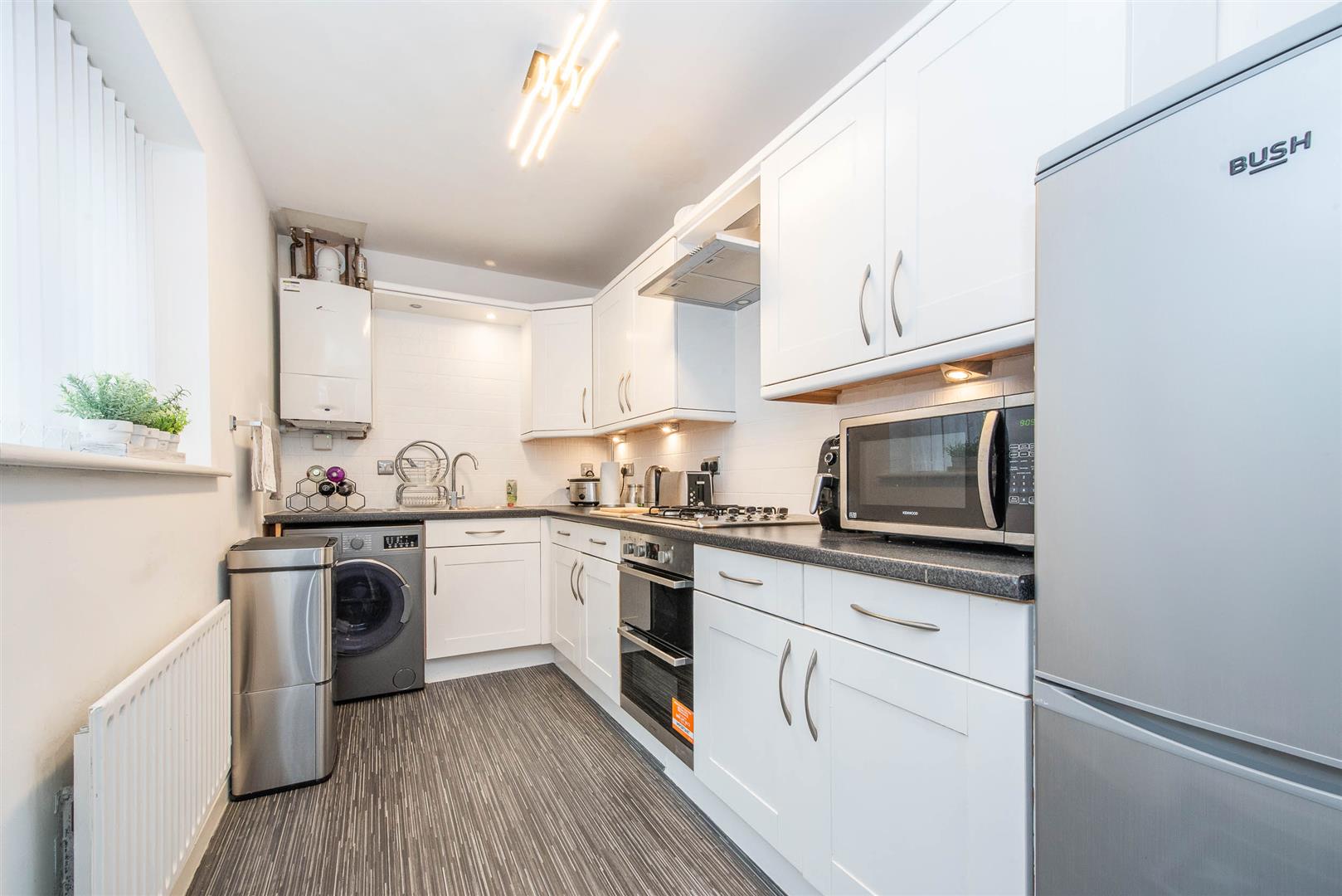 2 bed property in Moon Street, Preston